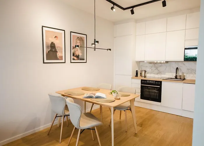 Urban Unit - Nearby Center *